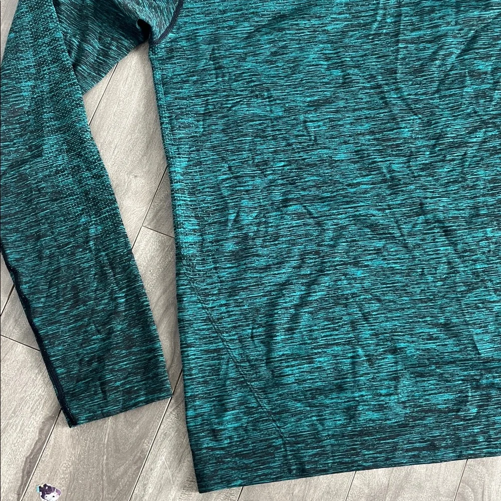 Lululemon Metal Vent Tech Long Sleeve
Spirit Green / Black - Picture 4 of 12